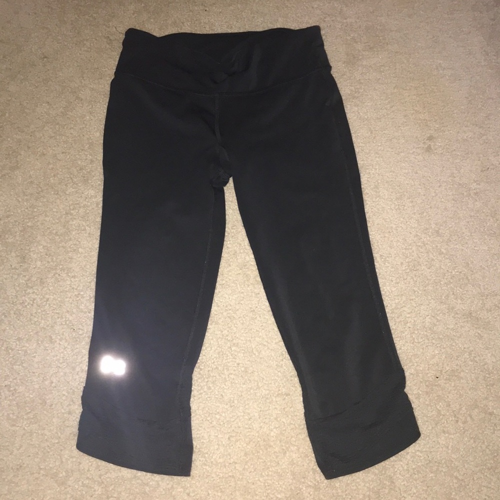 Cropped under armour leggings